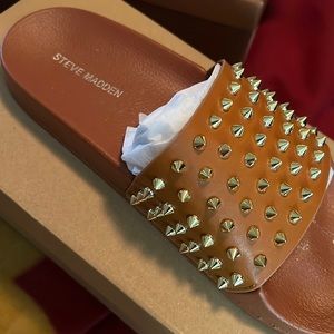 Steve Madden NEW casual sandal HALF PRICE